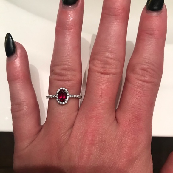 Genuine Ruby Diamond Ring - Picture 2 of 4